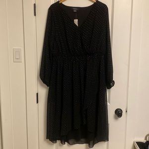 Michel Studio Long sleeve cocktail dress. High-low hem. Silver stamp pattern. 18